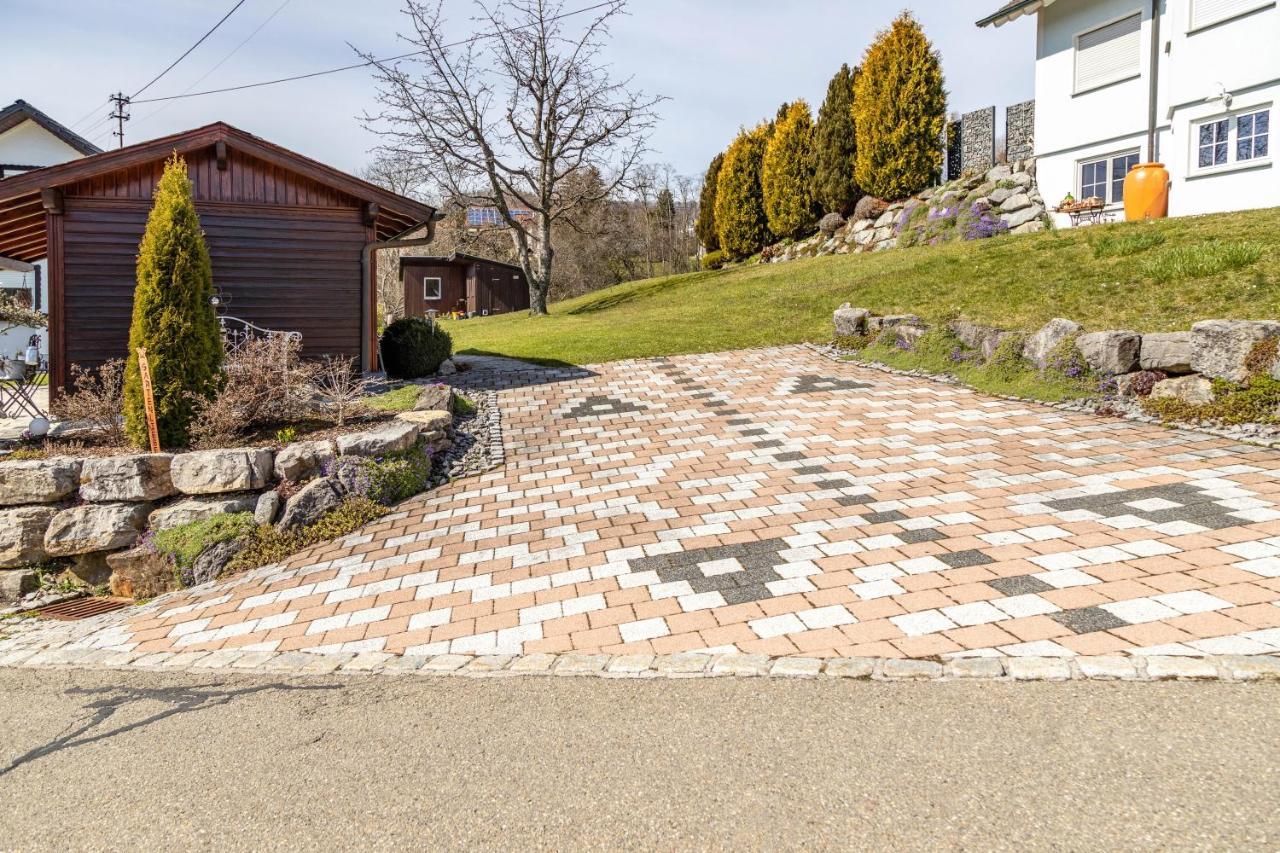 Апартаменты Haus Elfi Hausen am Tann Экстерьер фото