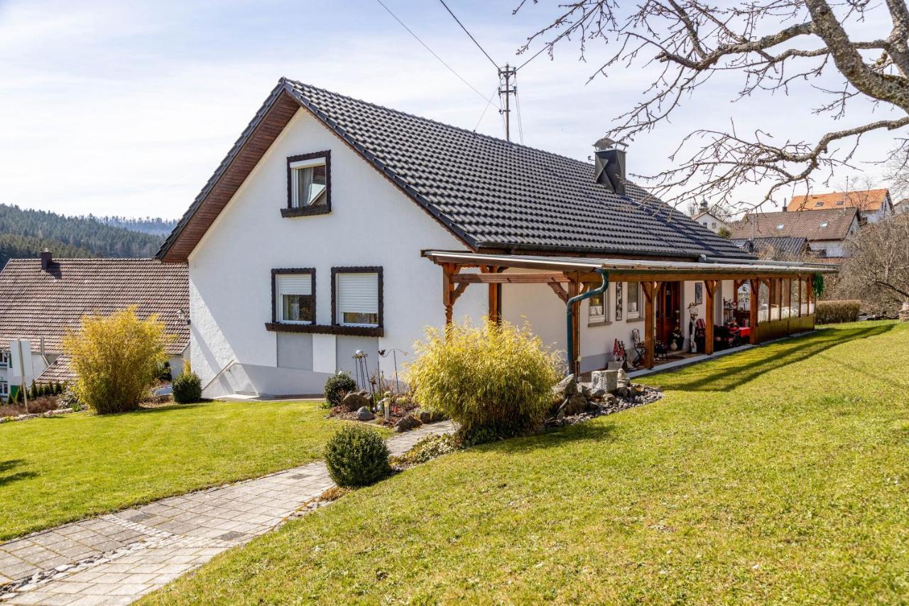Апартаменты Haus Elfi Hausen am Tann Экстерьер фото