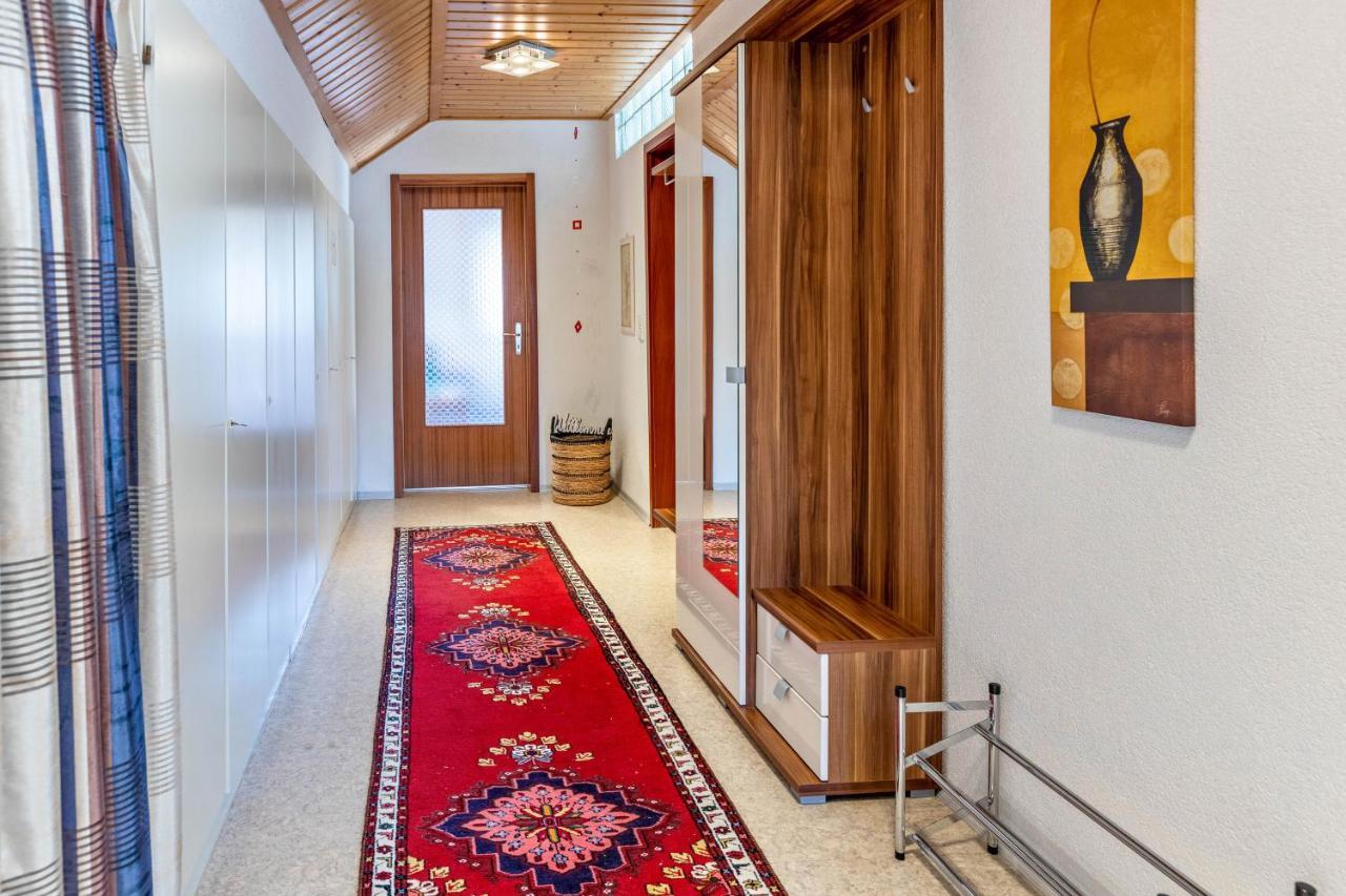 Апартаменты Haus Elfi Hausen am Tann Экстерьер фото